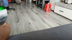 модель танка на пульте управления