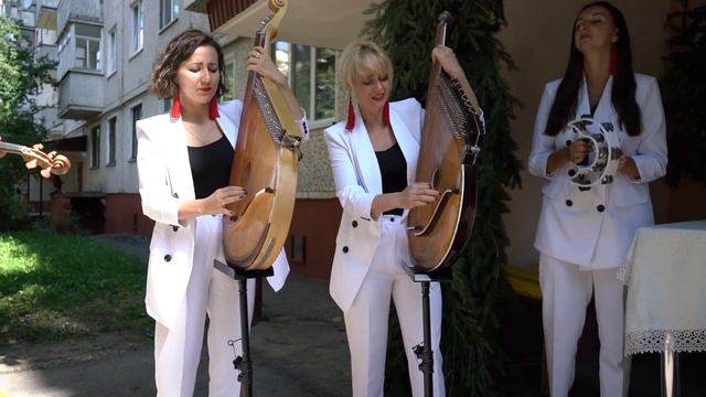 Висить ябко висить «VELVETfolk"