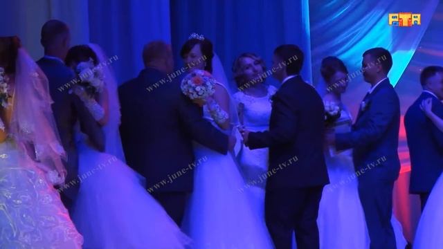 Массовая регистрация браков смотреть онлайн