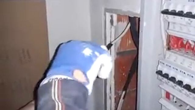 Удлиняем кабель в квартире. Перенос щита. смотреть онлайн