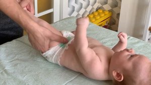 Первый массаж малыша от 0 до 3 месяцев