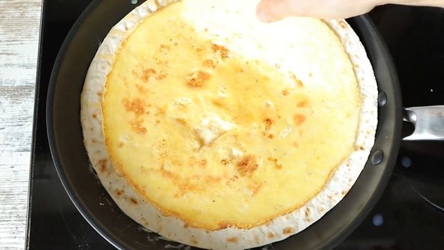 На завтрак ОМЛЕТ в лаваше с сыром и ветчиной