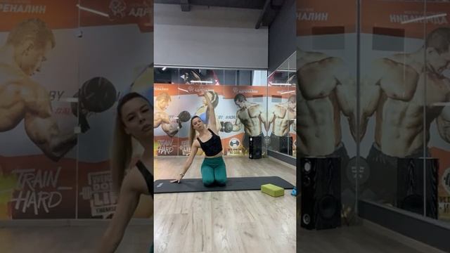 ТРЕНИРОВКА СТРЕТЧИНГ В ПРЯМОМ ЭФИРЕ. БЕЗОПАСНЫЙ СТРЕТЧИНГ смотреть онлайн