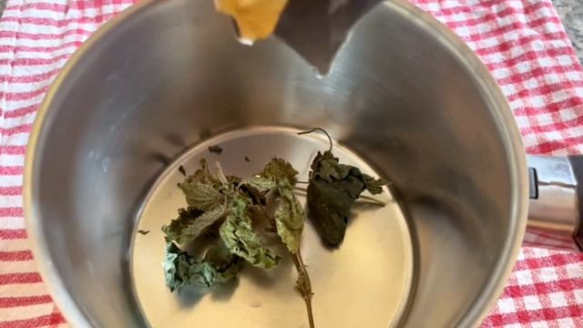 KOSA MI RASTE KAO LUDA! Prirodno sredstvo PROTIV OPADANJA i za RAST KOSE смотреть онлайн