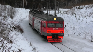 ЭТ2М-085 сообщением Каменск-Уральский — Екатеринбург-Пасс. следует по неправильному пути