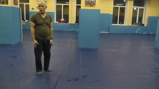 Валерий Крючков  Выведение из равновесия при атаке ногами  Продолжении темы mp4