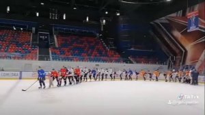Паравозик чух-чух-чух!