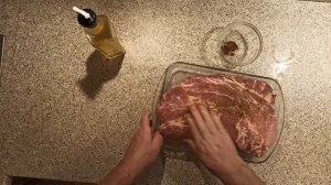 Запеченная свиная шейка в духовке