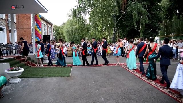 Выпускной вечер /Школа №2, 11 класс, Динская/ смотреть онлайн