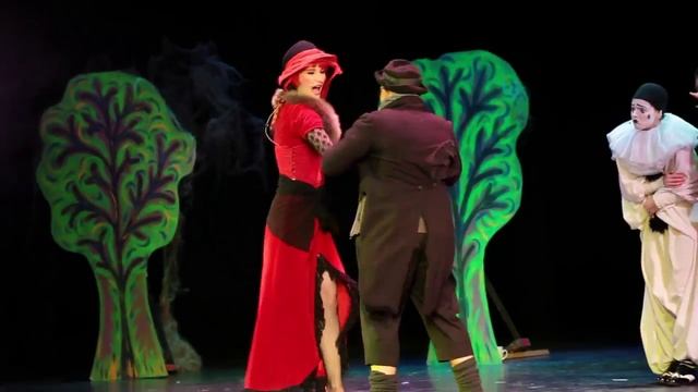 Лиса бьёт кота смотреть онлайн