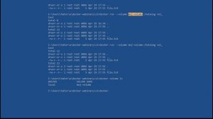 Dane w kontenerze: VOLUMES - Kurs Dockera odcinek 12