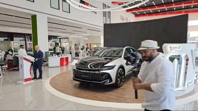 The Crown Launch - Live Stream смотреть онлайн