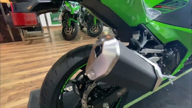 Kawasaki Ninja 400 Bs6 | Black Colour | Detail Review In Hindi смотреть онлайн