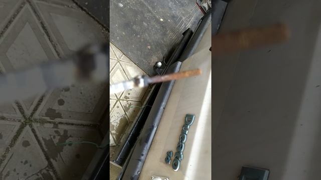 как открутить винт как открутить заржавевший болт. как открутить винт если слизаны грани