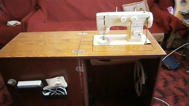 Швейная машинка Чайка 142М смотреть онлайн