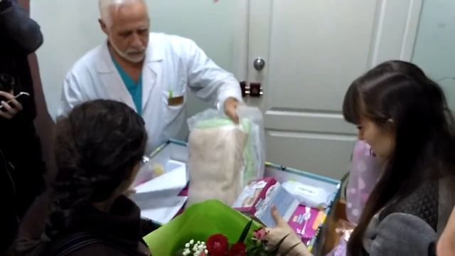 Распаковка бэби-бокса. Мелитополь смотреть онлайн