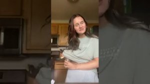 Medela Manual breast pump with Flex Shields Harmony Single Hand for More Comfort and Expressing.