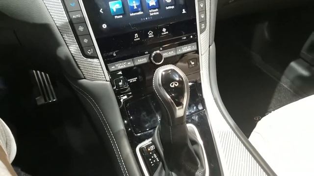 2018 Infiniti Q60 3.0t First Look, Walk-around, Interior (CAS18) смотреть онлайн