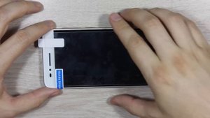 Как Наклеить ЗАЩИТНОЕ СТЕКЛО на телефон. Быстро, Просто и Идеально