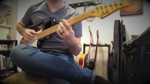 Jazz - Archtop vs Strat