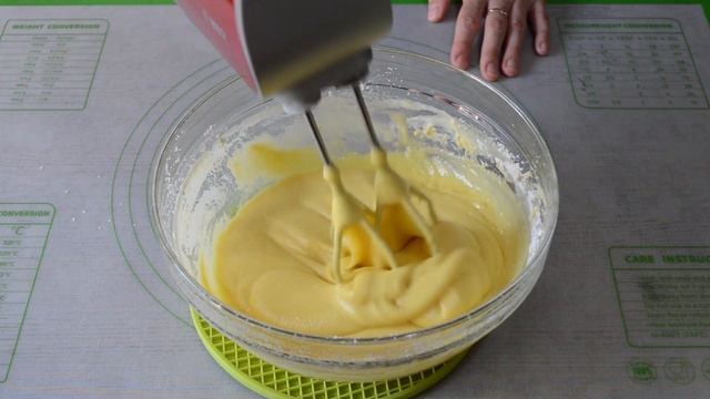 Быстрый пирог к чаю с персиками | Quick tea cake with peaches