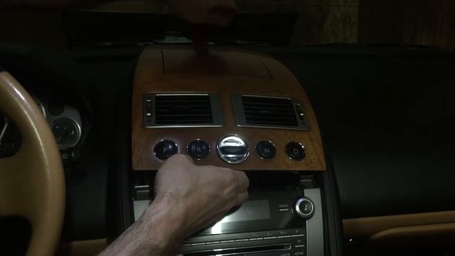 Aston Martin 2009 DB9 Dash removal смотреть онлайн