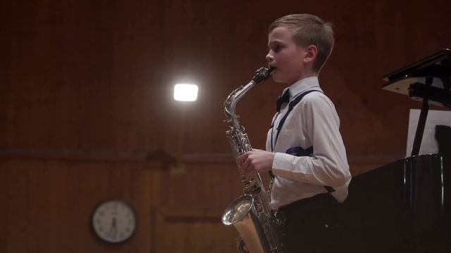 И. Шильцева "Шмелиный уик-энд" смотреть онлайн