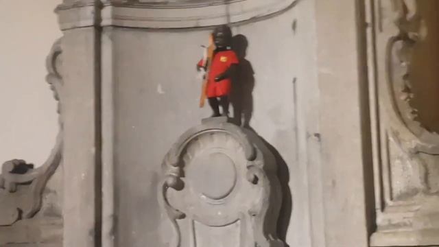 Брюссель.В поисках писающего мальчика)