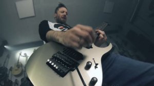 Sweet but Psycho (metal cover by Leo Moracchioli)