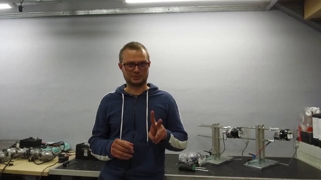 Сравниваем Hella 3R Blue, Hella 5 Blue, AES Bi-Led A1, Royalin LP-3015 и штатный свет BMW i3 Led