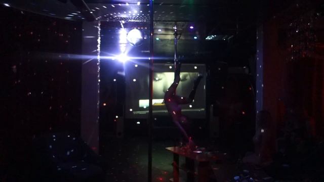 Горячие штучки от Тихого места смотреть онлайн