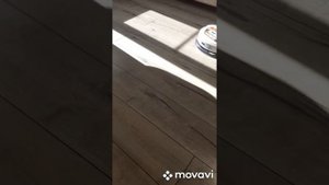 Влажная уборка роботом пылесосом Redmond RV-R450.