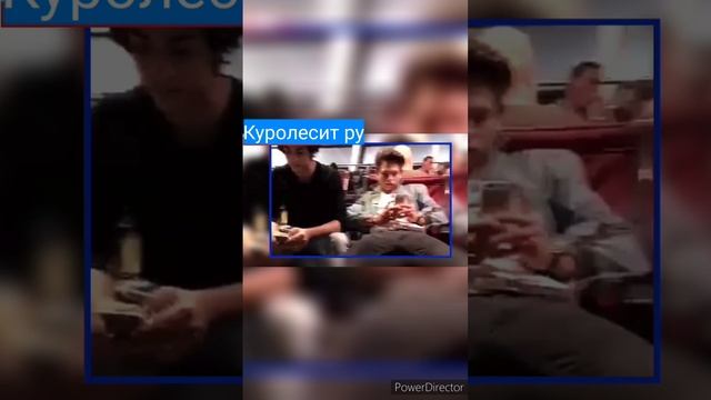 Арьян Кхан и Навья Навели Нанда внуска Баччана развлекаются на яхте.