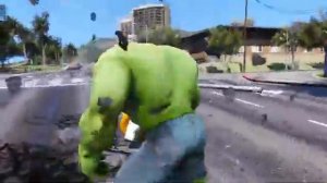 Халк попал игру в кальмару Это новая гигантская кукла