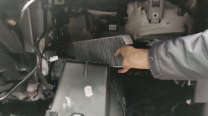 замена салонного фильтра C4 Grand Picasso 2
