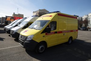 В Челябинской области муниципалитеты получили новые школьные автобусы и автомобили скорой помощи