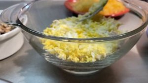 САЛАТ с Курицей и Черносливом/ Попробуйте Сами