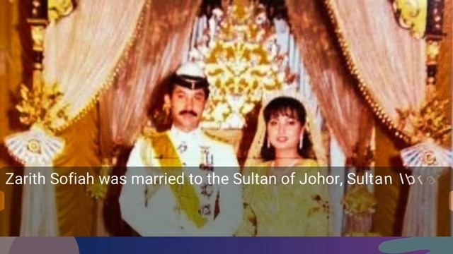 Profile of the Wife of the New King of Malaysia, Raja Zarith Sofiah, a Language Expert смотреть онлайн