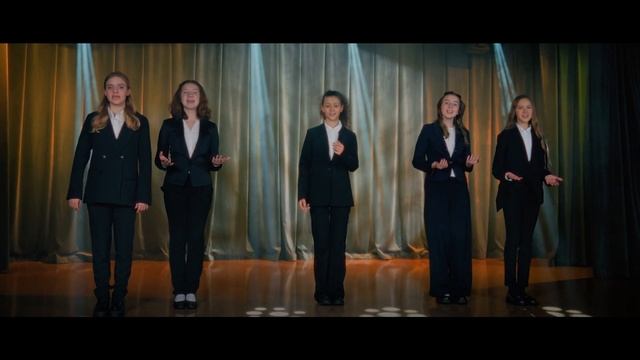 Гимн России в исполнении артистов детского музыкального театра «Домисолька» смотреть онлайн