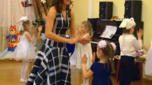 Новогодний танец (подготовительная группа)