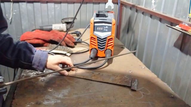 когда варишь и не видно куда электрод вести смотреть онлайн