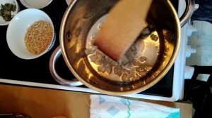 СУП УХА ИЗ ОСЕТРА С ПШЕНИЧНОЙ КРУПОЙ  ПРАБАБУШКИ РЕЦЕПТ