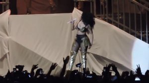 Nicki Minaj- Hey mama-MILANO 8.7.2015