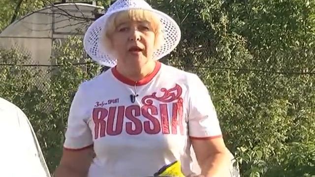 Уход за садовой земляникой. Обработка садовых растений. смотреть онлайн