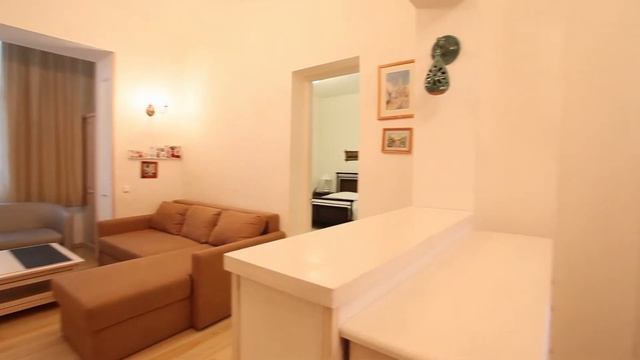 Квартира посуточно Киев: Видеообзор квартиры в самом центре на Майдане Независимости смотреть онлайн