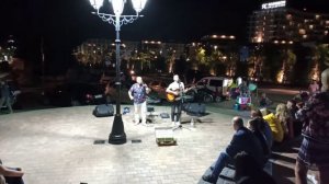 Снова осень закружила карусель мелодий..