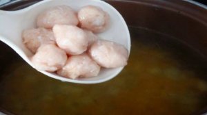 Суп с фрикадельками и сельдереем