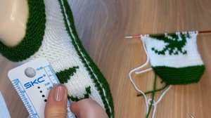 Тапочки "Дракончики".??на 2х спицах?