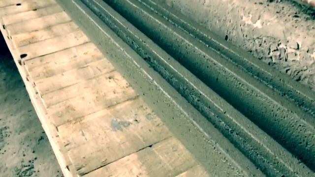 Столб бетонный для еврозабора