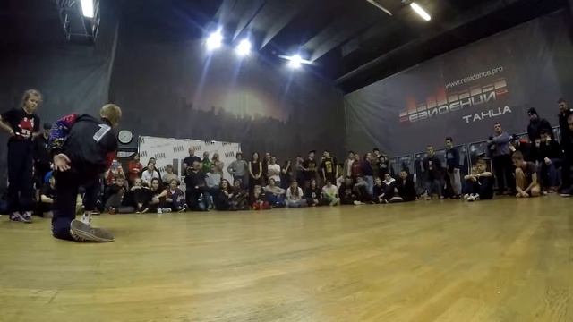 TORI vs ??? | TIE BREAK | ОТБОР НА YALTA SUMMER JAM | МОСКВА | 2017 смотреть онлайн